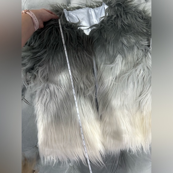 Faux Fur Ombre Jacket - Picture 8 of 9